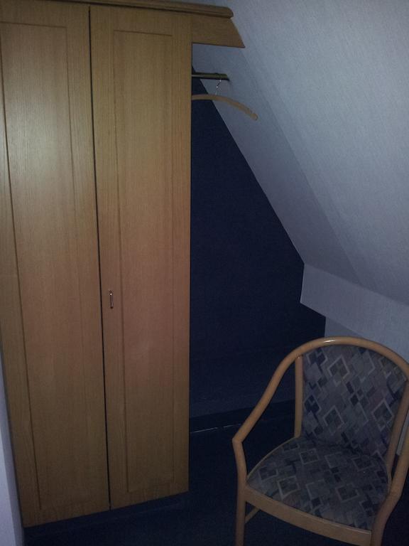 Hotel Zur frischen Quelle Oberasbach Zimmer foto